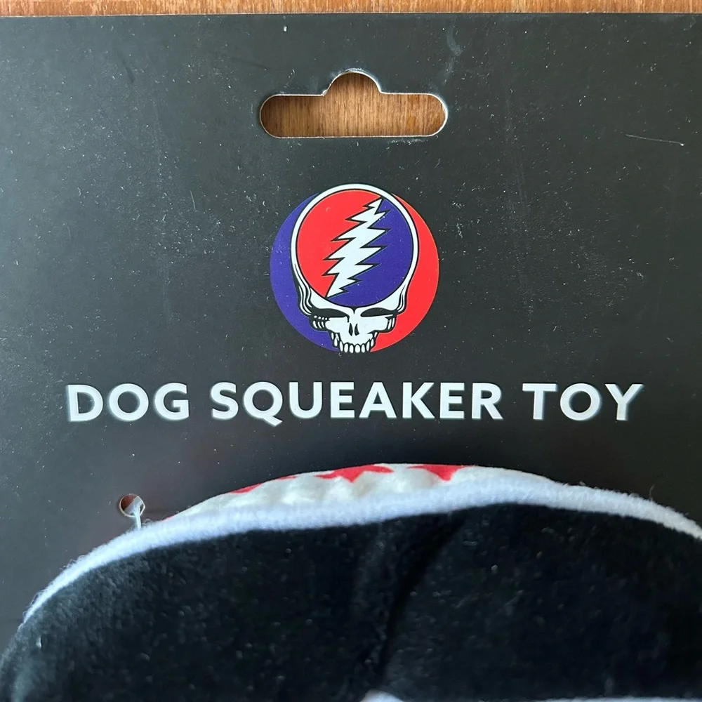 NWT Grateful Dead Steal Your Face Plush Squeaker Dog Toy